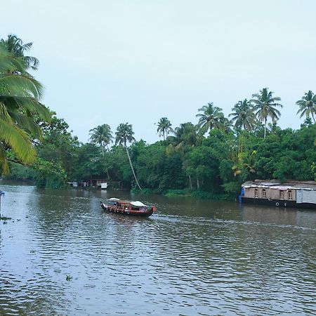Chaandhni Lake View Hotel Alappuzha Kültér fotó