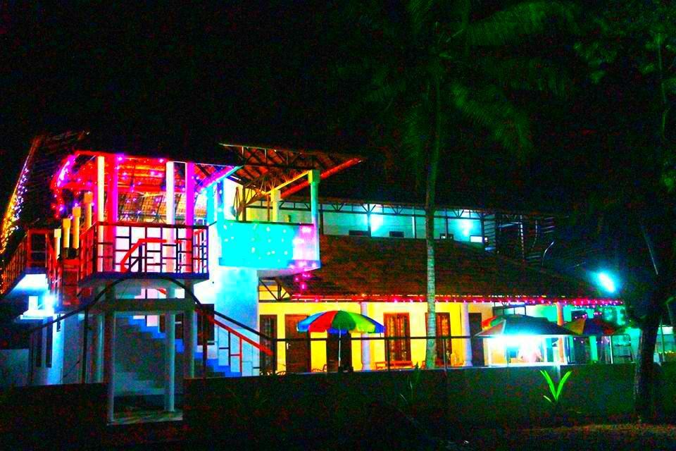 Chaandhni Lake View Hotel Alappuzha Kültér fotó